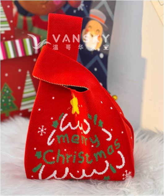 251223121853_red Christmas tree.JPG